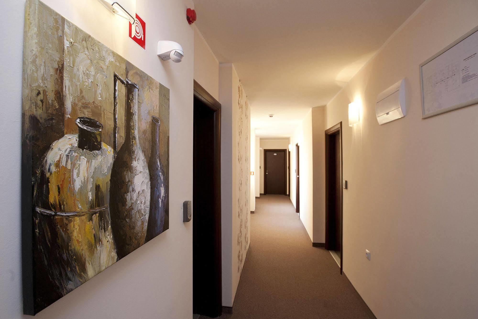 Otel Aris 3*