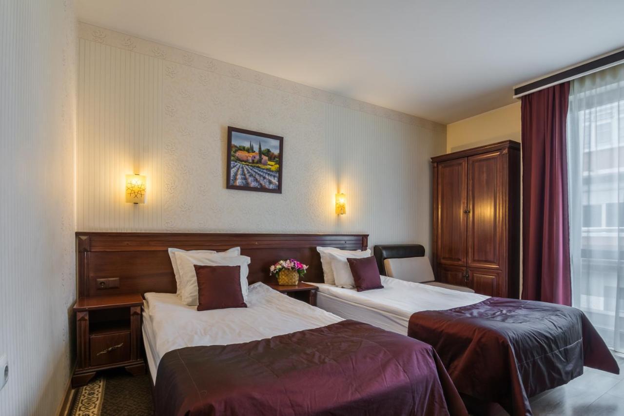 Aris Otel 3*