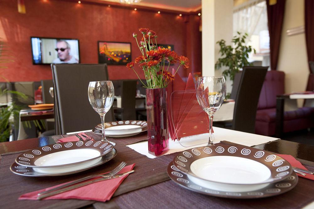 Aris Hotel 3*